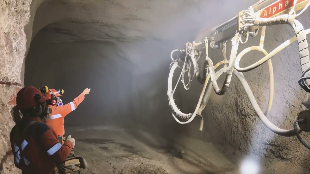 Concreto lanzado en Mina Terronera